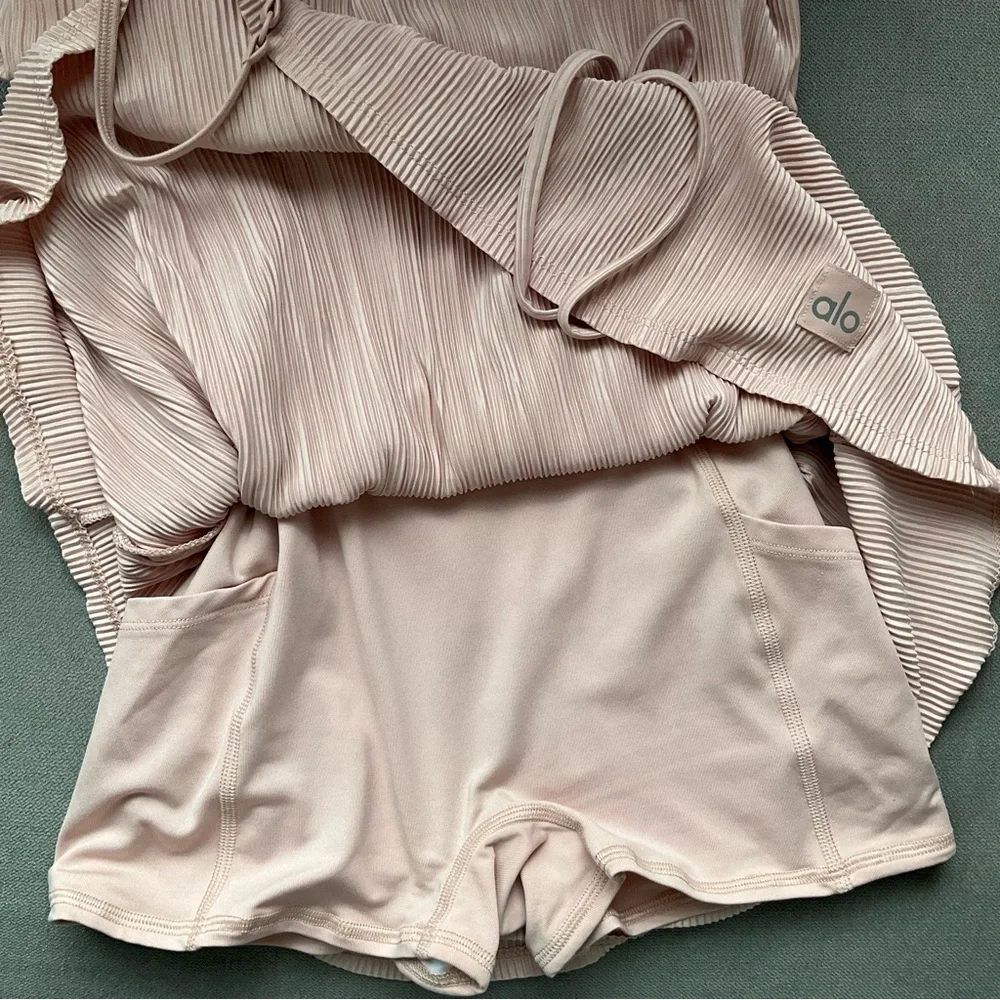 Alo Yoga Micro Plisse Game On Tennis Dress Pink Quartz XXS